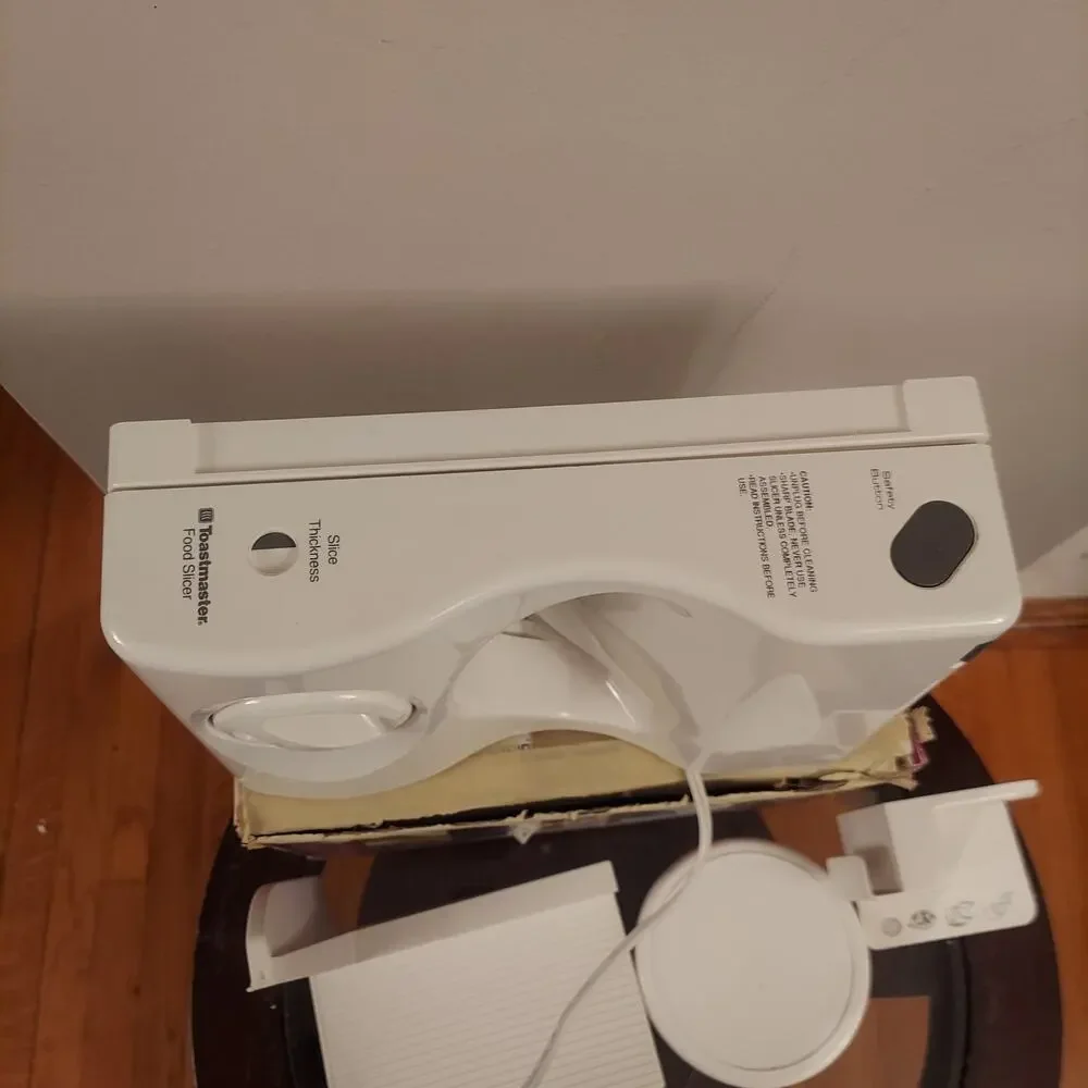 Toastmaster Electric Food Slicer Model 6121